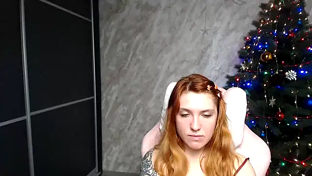 Reginasmilee online show from 12-21-25, 01:07