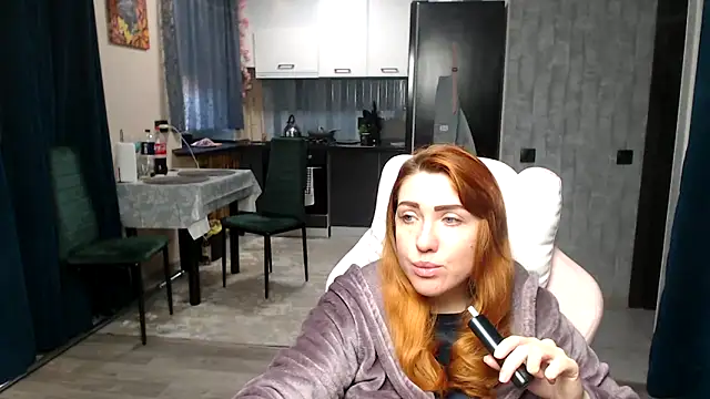 Reginasmilee online show from 04-25-26, 03:09