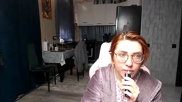 Reginasmilee online show from 04-26-26, 03:48