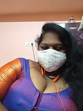 yalini1431 online show from 07-18-26, 08:12