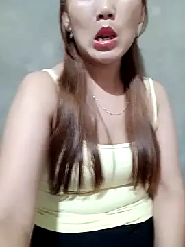 Snapshot of Emma-18h chatting on 07-02-26, 11:22 Emma-18h online show from 07-02-26, 11:22