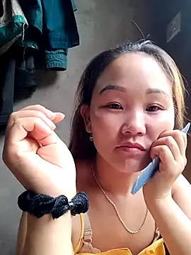 Snapshot of Emma-18h chatting on 07-07-26, 11:09 Emma-18h online show from 07-07-26, 11:09