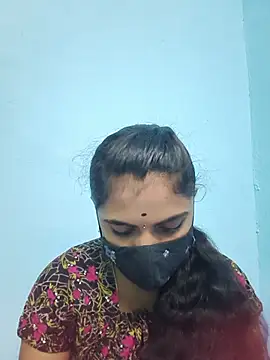 Snapshot of Megavarthinii chatting on 07-04-26, 12:33 Megavarthinii online show from 07-04-26, 12:33