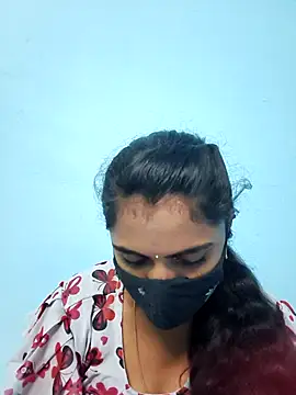Snapshot of Megavarthinii chatting on 07-06-26, 10:12 Megavarthinii online show from 07-06-26, 10:12