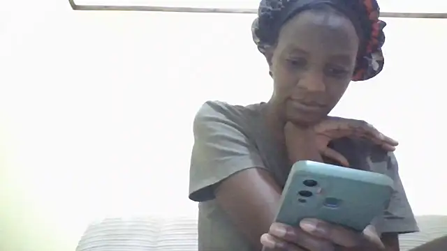 Savannah Leex online show from 06-27-26, 12:22