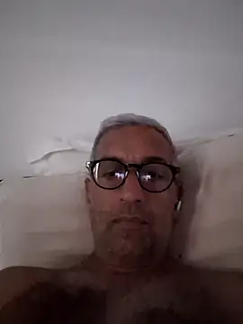 ArsenioL online show from 06-25-26, 10:53