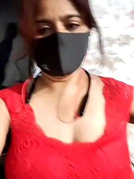 Snapshot of Nisha_Cute1 chatting on 06-27-26, 07:35 Nisha Cute1 online show from 06-27-26, 07:35
