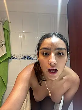 mialuxuryyx online show from 06-27-26, 11:04