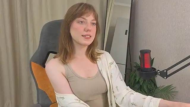 Luci XO online show from 06-28-26, 12:22
