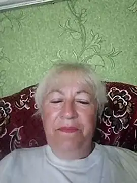 Snapshot of EmmaSwan555 chatting on 07-03-26, 02:34 EmmaSwan555 online show from 07-03-26, 02:34