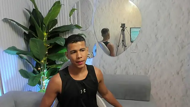 Snapshot of Noah_sexhotty chatting on 07-21-26, 02:36 Noah sexhotty online show from 07-21-26, 02:36