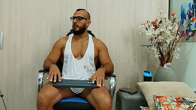 Snapshot of karymmusclet777 chatting on 07-02-26, 01:39 karymmusclet777 online show from 07-02-26, 01:39