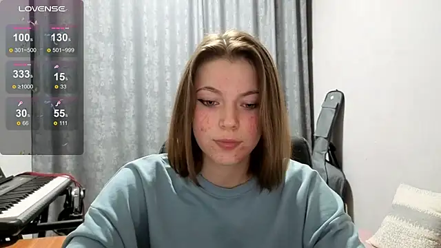Snapshot of LoriYates chatting on 06-30-26, 08:32 LoriYates online show from 06-30-26, 08:32