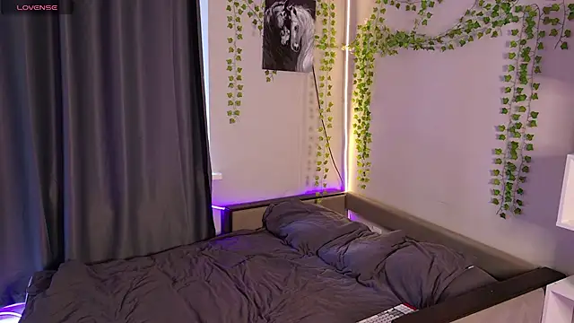Insanely Beautiful1 online show from 07-11-26, 07:55