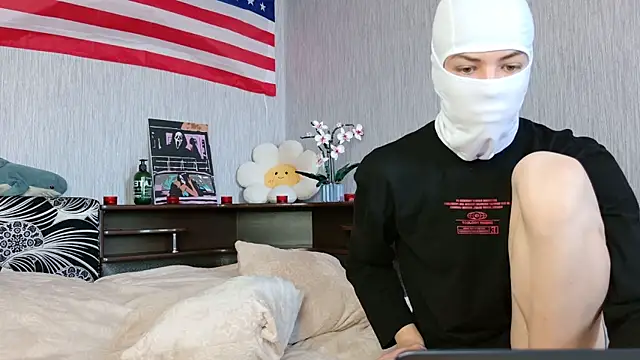 make m3 happy online show from 07-08-26, 11:48