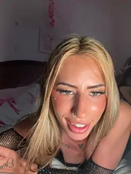 Snapshot of barbieee19 chatting on 07-20-26, 02:37 barbieee19 online show from 07-20-26, 02:37