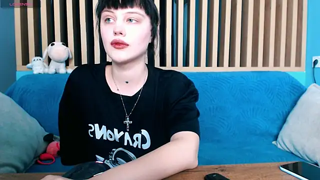 Snapshot of pizdadrozda chatting on 07-10-26, 02:30 pizdadrozda online show from 07-10-26, 02:30