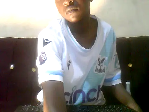 Snapshot of ebony500 chatting on 07-04-26, 12:44 ebony500 online show from 07-04-26, 12:44