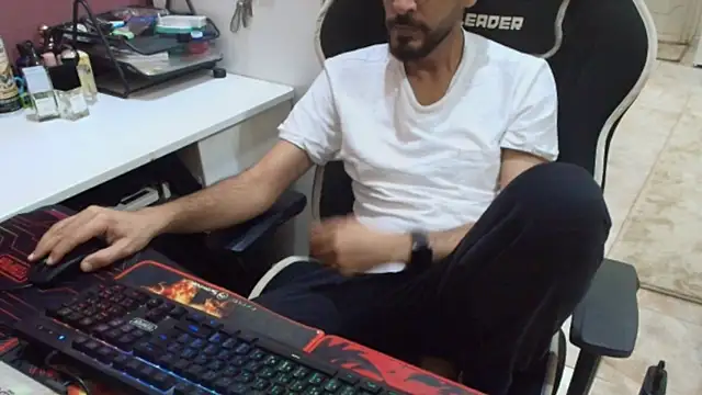 Snapshot of flowthefun chatting on 07-20-26, 12:25 flowthefun online show from 07-20-26, 12:25