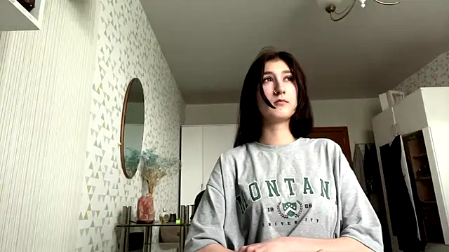 Snapshot of HildegardGallaty chatting on 07-02-26, 02:23 HildegardGallaty online show from 07-02-26, 02:23
