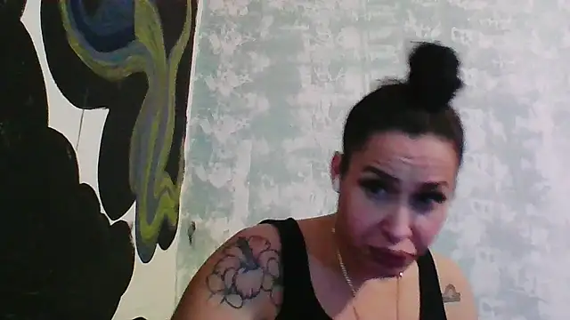 Snapshot of imisamoore69 chatting on 10-25-25, 10:59 imisamoore69 online show from 10-25-25, 10:59