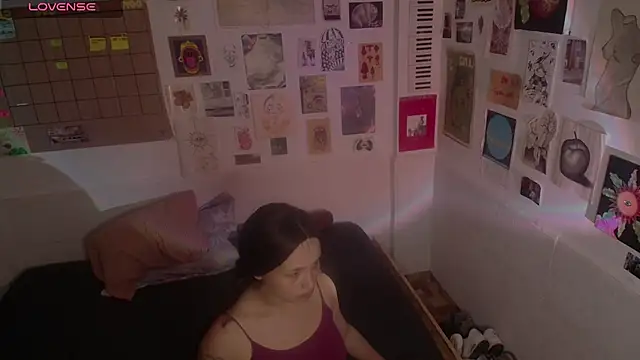 Pretty cheer online show from 08-07-26, 01:07