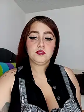 Snapshot of Taylor-Sweet chatting on 07-17-26, 02:34 Taylor-Sweet online show from 07-17-26, 02:34