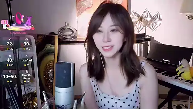 Snapshot of Koda-c1 chatting on 07-11-26, 06:05 Koda-c1 online show from 07-11-26, 06:05