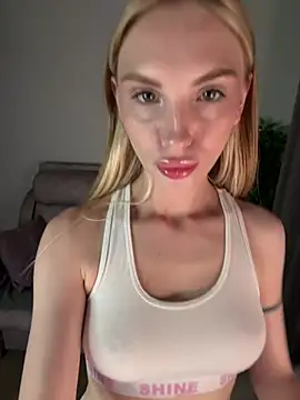 BellaSwan- online show from 07-05-26, 07:15