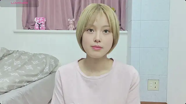 --momoka-- online show from 07-13-26, 02:03
