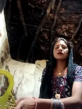 Snapshot of Riya_raj01 chatting on 07-15-26, 03:50 Riya raj01 online show from 07-15-26, 03:50