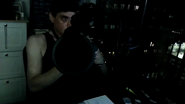 Snapshot of mikey-s-cort chatting on 07-07-26, 06:47 mikey-s-cort online show from 07-07-26, 06:47