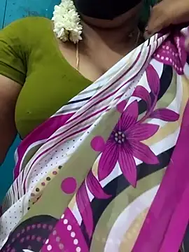 tamilrose143 online show from 07-08-26, 12:31