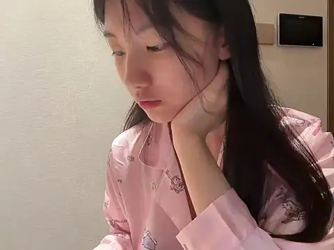 Snapshot of miumikkkki chatting on 07-07-26, 11:25 miumikkkki online show from 07-07-26, 11:25