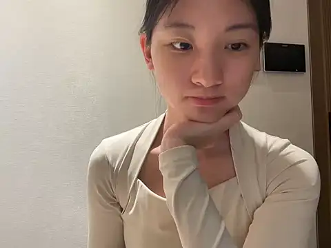 Snapshot of miumikkkki chatting on 07-08-26, 11:15 miumikkkki online show from 07-08-26, 11:15