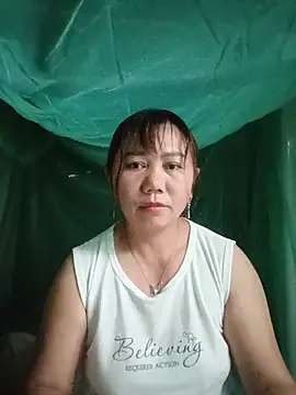 Mai-lingg online show from 07-08-26, 01:32