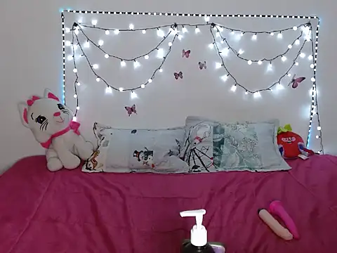 Vanessa333 online show from 07-07-26, 06:47