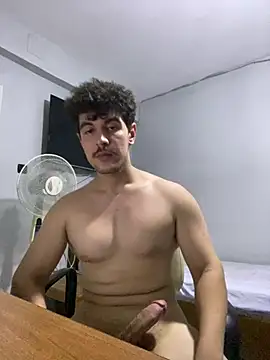 Snapshot of turkishPstar chatting on 07-14-26, 06:57 turkishPstar online show from 07-14-26, 06:57