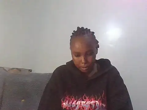 Snapshot of Sassy_pie chatting on 07-09-26, 12:04 Sassy pie online show from 07-09-26, 12:04
