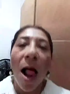 Luna Sae online show from 07-16-26, 12:27