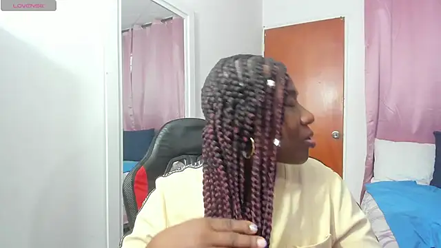 LupeAdams online show from 04-07-26, 10:20