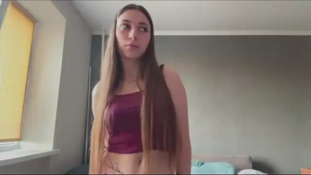 Snapshot of LilliamDowling chatting on 07-10-26, 05:48 LilliamDowling online show from 07-10-26, 05:48