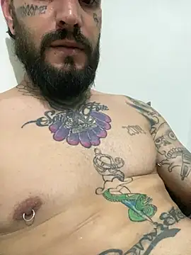 ThetheusReis online show from 07-25-26, 03:04