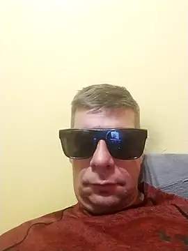 Piernick07 online show from 07-12-26, 06:54