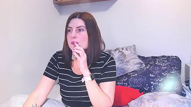 alisenties online show from 02-28-25, 03:15