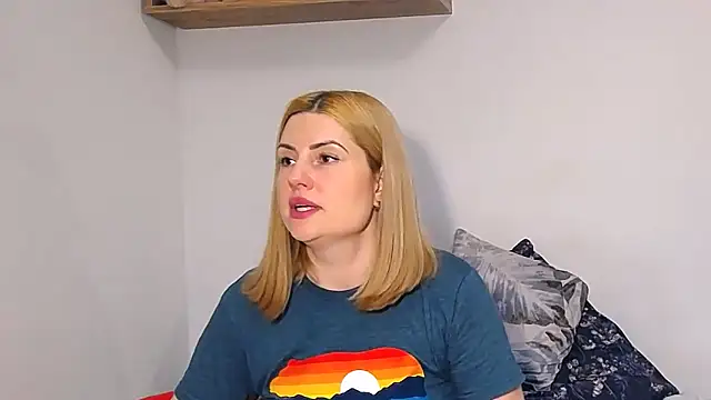 alisenties online show from 02-15-26, 03:20