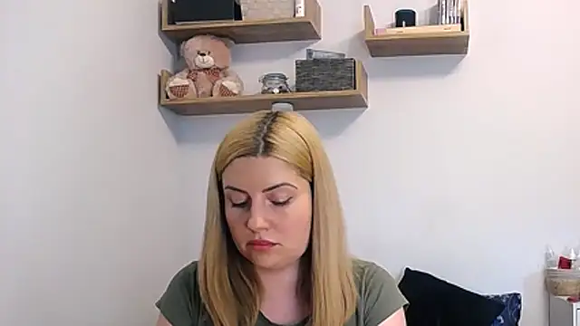 alisenties online show from 06-12-26, 02:27