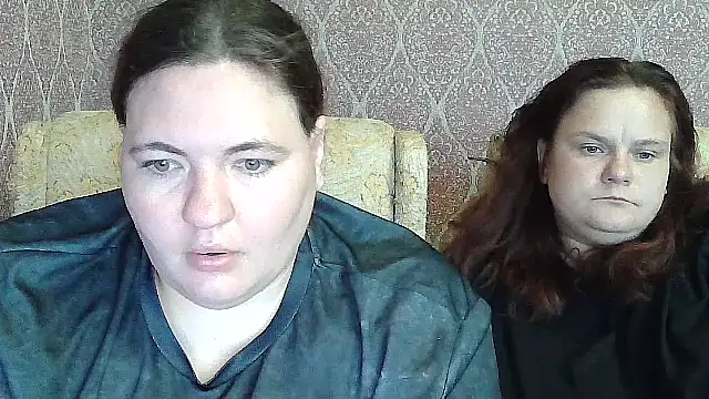 Snapshot of AlbertaAndSharon chatting on 07-13-26, 05:38 AlbertaAndSharon online show from 07-13-26, 05:38
