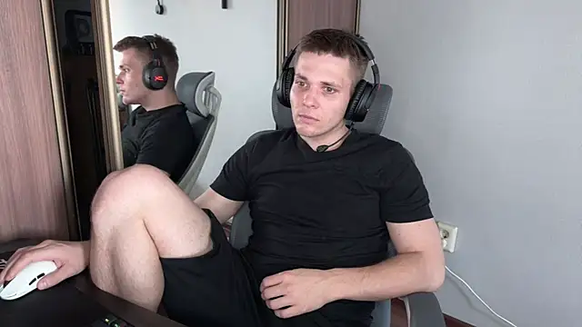 Nikclak online show from 07-13-26, 04:43