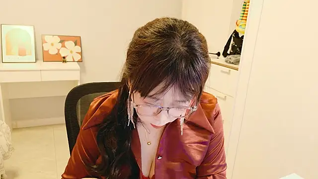 Snapshot of XantheBloom chatting on 07-21-26, 06:16 XantheBloom online show from 07-21-26, 06:16